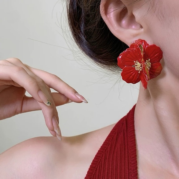 3/$20 Red Dahlia Gold Flower Center Statement Earrings - Picture 3 of 8